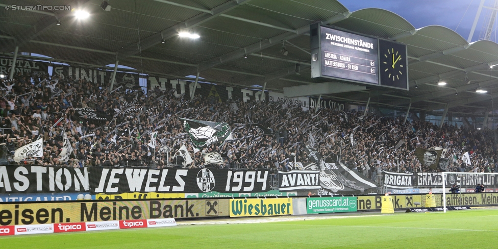 Sturm Graz - Wolfsberg
Oesterreichische Fussball Bundesliga, 25. Runde, SK Sturm Graz - Wolfsberger AC, Stadion Liebenau Graz, 01.04.2017. 

Foto zeigt Fans von Sturm
