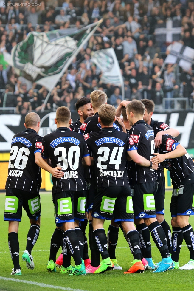 Sturm Graz - Wolfsberg
Oesterreichische Fussball Bundesliga, 25. Runde, SK Sturm Graz - Wolfsberger AC, Stadion Liebenau Graz, 01.04.2017. 

Foto zeigt die Mannschaft von Sturm
Schlüsselwörter: torjubel