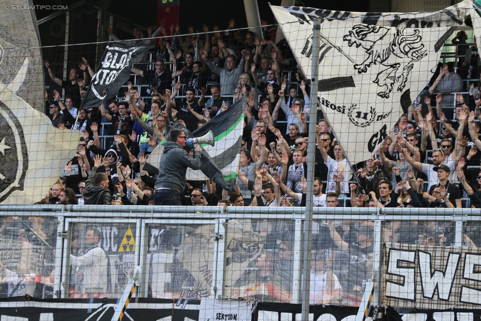 RB Salzburg - Sturm Graz
Oesterreichische Fussball Bundesliga, 26. Runde, FC RB Salzburg - SK Sturm Graz, Stadion Wals-Siezenheim, 09.04.2017. 

Foto zeigt Fans von Sturm
