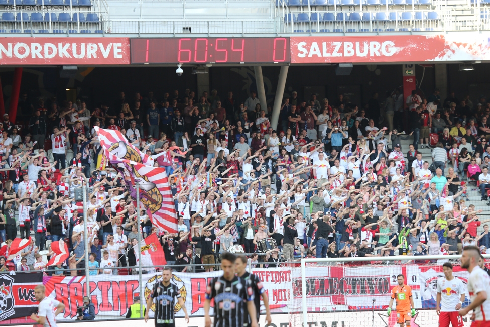 RB Salzburg - Sturm Graz
Oesterreichische Fussball Bundesliga, 26. Runde, FC RB Salzburg - SK Sturm Graz, Stadion Wals-Siezenheim, 09.04.2017. 

Foto zeigt Fans von RB Salzburg
