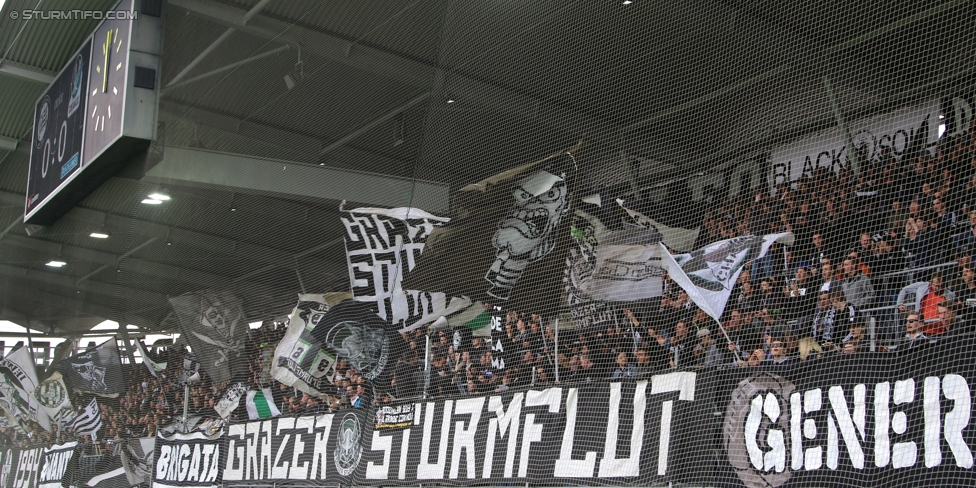 Sturm Graz - Ried
Oesterreichische Fussball Bundesliga, 29. Runde, SK Sturm Graz - SV Ried, Stadion Liebenau Graz, 15.04.2017. 

Foto zeigt Fans von Sturm
