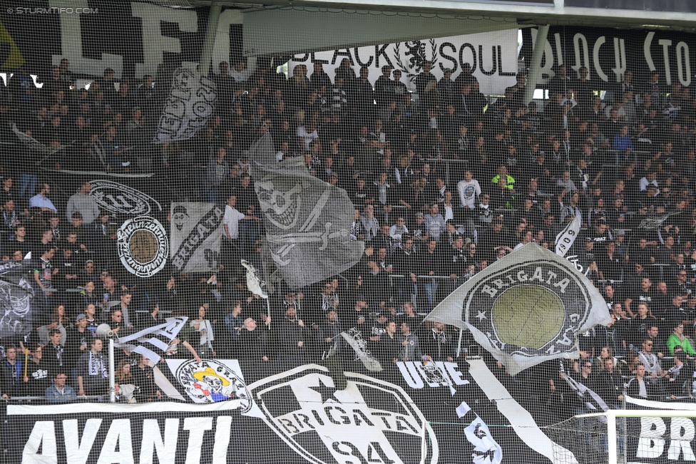 Sturm Graz - Mattersburg
Oesterreichische Fussball Bundesliga, 30. Runde, SK Sturm Graz - SV Mattersburg, Stadion Liebenau Graz, 22.04.2017. 

Foto zeigt Fans von Sturm
