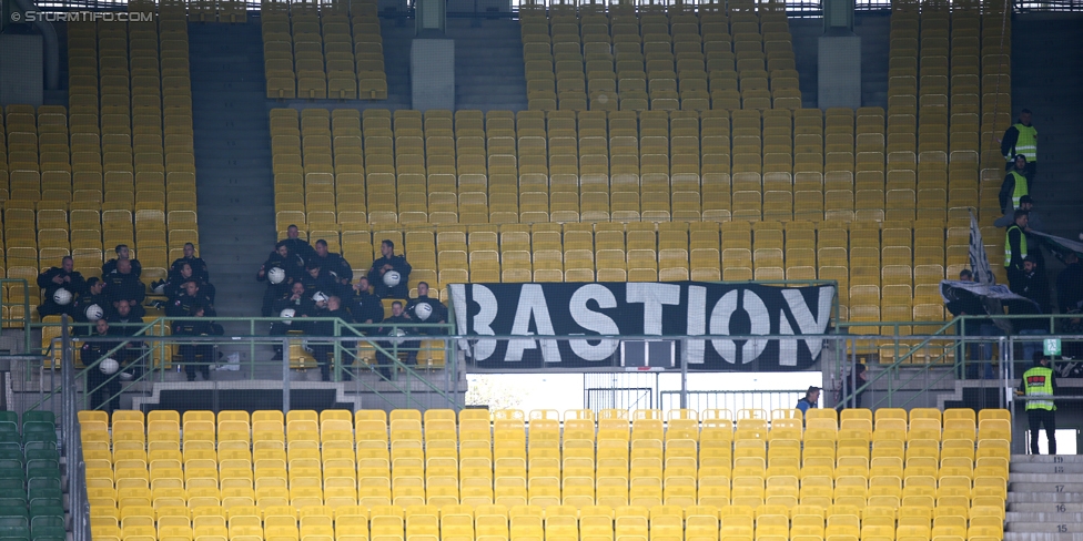 Austria Wien - Sturm Graz
Oesterreichische Fussball Bundesliga, 31. Runde, FK Austria Wien - SK Sturm Graz, Ernst Happel Stadion Wien, 29.04.2017. 

Foto zeigt Polizei
