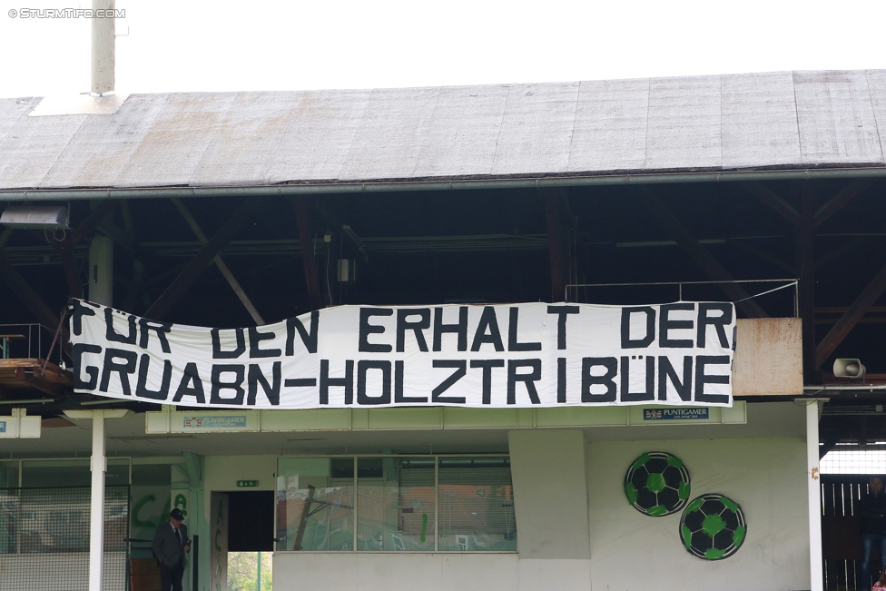 Gruabn Initiative Legendentag
Gruabn Initiative Legendentag, Stadion Gruabn Graz, 01.05.2017.

Foto zeigt ein Spruchband
