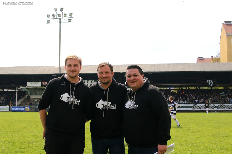 Gruabn Initiative Legendentag
Gruabn Initiative Legendentag, Stadion Gruabn Graz, 01.05.2017.

Foto zeigt Benjamin Sikora, Markus Hatzl und Josef Schuster (Gruabn Initiative)
