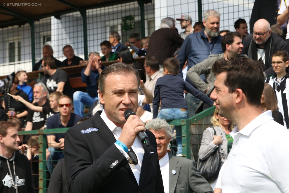 Gruabn Initiative Legendentag
Gruabn Initiative Legendentag, Stadion Gruabn Graz, 01.05.2017.

Foto zeigt Christian Jauk (Praesident Sturm)
