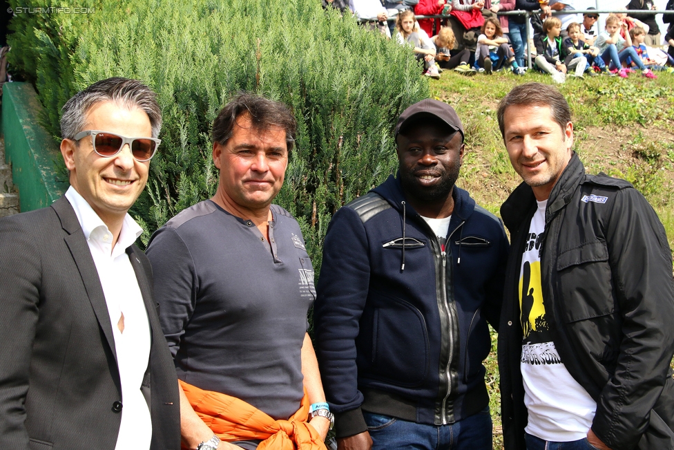 Gruabn Initiative Legendentag
Gruabn Initiative Legendentag, Stadion Gruabn Graz, 01.05.2017.

Foto zeigt Kurt Hohensinner (Stadtrat), Michael Habjanic (ehem. Spieler Sturm), Charles Amoah (ehem. Spieler Sturm) und Franco Foda (Cheftrainer Sturm)
