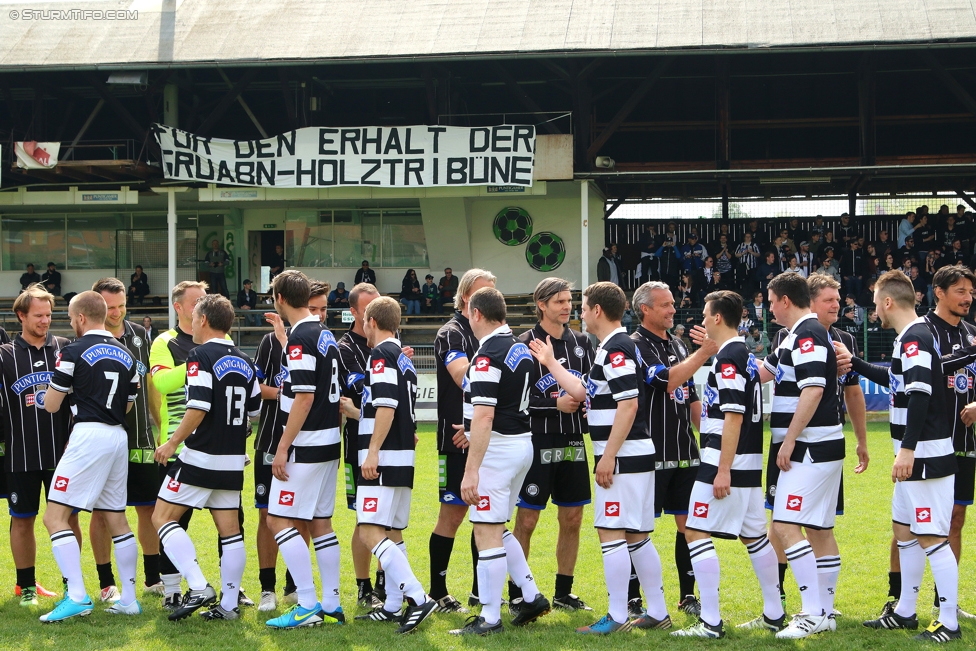 Gruabn Initiative Legendentag
Gruabn Initiative Legendentag, Stadion Gruabn Graz, 01.05.2017.

Foto zeigt die beiden Mannschaften
