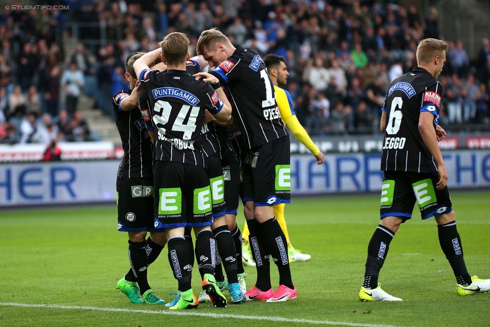 Sturm Graz - St. Poelten
Oesterreichische Fussball Bundesliga, 32. Runde, SK Sturm Graz - SKN St. Poelten, Stadion Liebenau Graz, 06.05.2017. 

Foto zeigt Marc Andre Schmerboeck (Sturm), Simon Piesinger (Sturm) und James Jeggo (Sturm)
Schlüsselwörter: torjubel