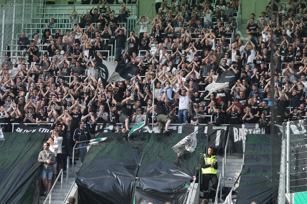 Rapid Wien - Sturm Graz
Oesterreichische Fussball Bundesliga, 34. Runde, SK Rapid Wien - SK Sturm Graz, Weststadion Wien, 21.05.2017. 

Foto zeigt Fans von Sturm
