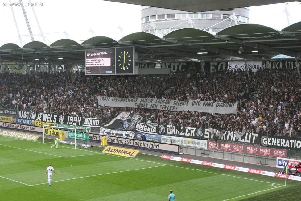 Sturm Graz - Admira Wacker
Oesterreichische Fussball Bundesliga, 35. Runde, SK Sturm Graz - FC Admira Wacker Moedling, Stadion Liebenau Graz, 25.05.2017. 

Foto zeigt Fans von Sturm
