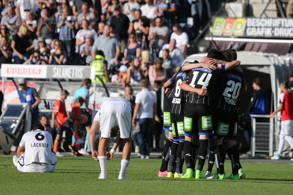 Sturm Graz - Admira Wacker
Oesterreichische Fussball Bundesliga, 35. Runde, SK Sturm Graz - FC Admira Wacker Moedling, Stadion Liebenau Graz, 25.05.2017. 

Foto zeigt James Jeggo (Sturm), Charalampos Lykogiannis (Sturm) und Christian Schulz (Sturm)
Schlüsselwörter: jubel