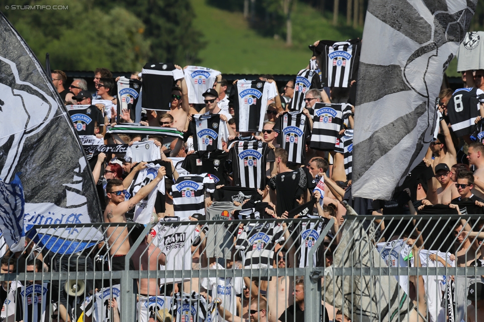 Wolfsberg - Sturm Graz
Oesterreichische Fussball Bundesliga, 36. Runde, Wolfsberger AC - SK Sturm Graz, Lavanttal Arena Wolfsberg, 28.05.2017. 

Foto zeigt Fans von Sturm
