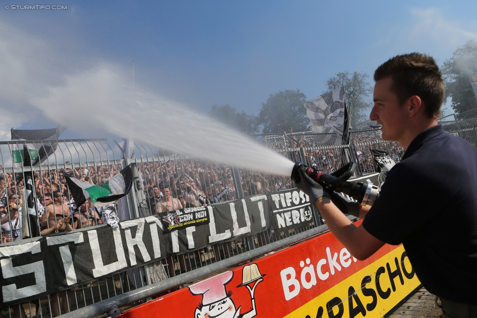 Wolfsberg - Sturm Graz
Oesterreichische Fussball Bundesliga, 36. Runde, Wolfsberger AC - SK Sturm Graz, Lavanttal Arena Wolfsberg, 28.05.2017. 

Foto zeigt Fans von Sturm
