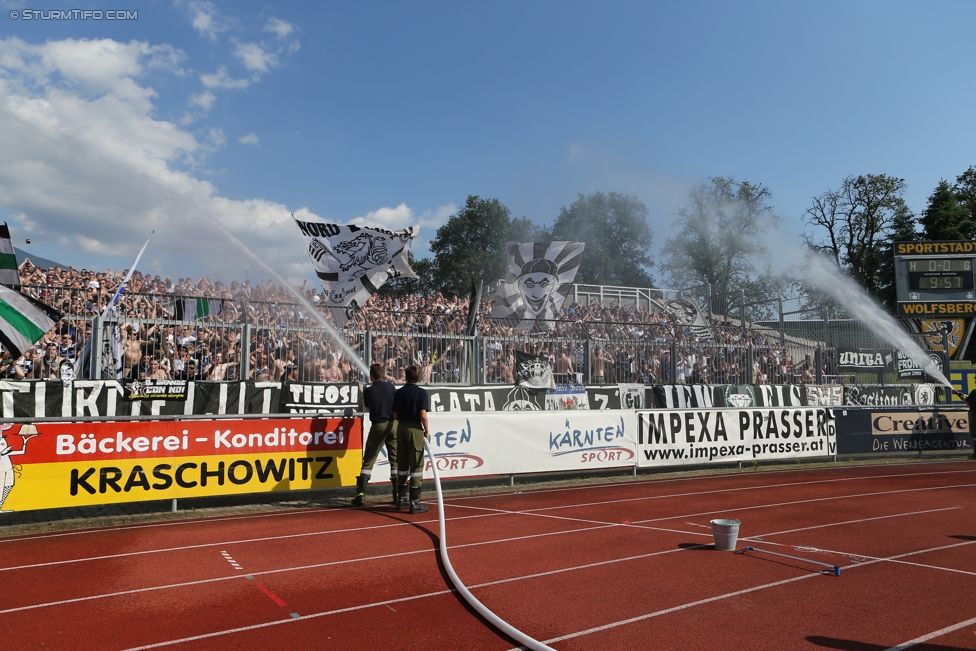 Wolfsberg - Sturm Graz
Oesterreichische Fussball Bundesliga, 36. Runde, Wolfsberger AC - SK Sturm Graz, Lavanttal Arena Wolfsberg, 28.05.2017. 

Foto zeigt Fans von Sturm
