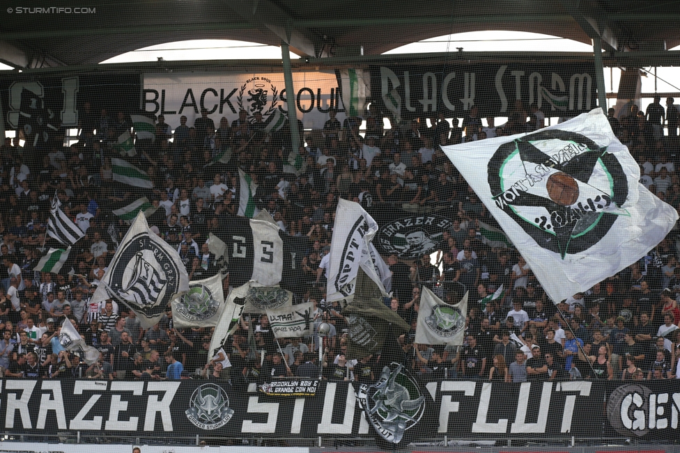 Sturm Graz - Podgorica
UEFA Europa League Qualifikation 2. Runde, SK Sturm Graz -  FK Mladost Podgorica, Stadion Liebenau Graz, 13.07.2017. 

Foto zeigt Fans von Sturm
