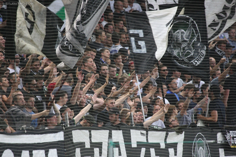 Sturm Graz - Podgorica
UEFA Europa League Qualifikation 2. Runde, SK Sturm Graz -  FK Mladost Podgorica, Stadion Liebenau Graz, 13.07.2017. 

Foto zeigt Fans von Sturm
