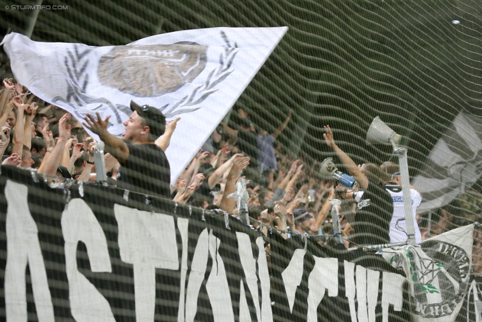 Sturm Graz - Podgorica
UEFA Europa League Qualifikation 2. Runde, SK Sturm Graz -  FK Mladost Podgorica, Stadion Liebenau Graz, 13.07.2017. 

Foto zeigt Fans von Sturm
