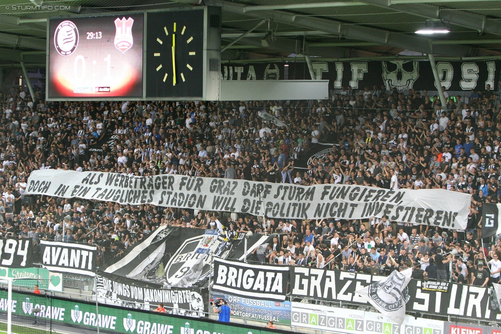 Sturm Graz - Podgorica
UEFA Europa League Qualifikation 2. Runde, SK Sturm Graz -  FK Mladost Podgorica, Stadion Liebenau Graz, 13.07.2017. 

Foto zeigt Fans von Sturm mit einem Spruchband
Schlüsselwörter: protest