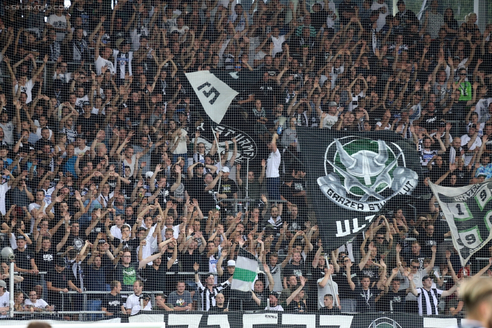 Sturm Graz - St. Poelten
Oesterreichische Fussball Bundesliga, 1. Runde, SK Sturm Graz - SKN St. Poelten, Stadion Liebenau Graz, 23.07.2017. 

Foto zeigt Fans von Sturm
