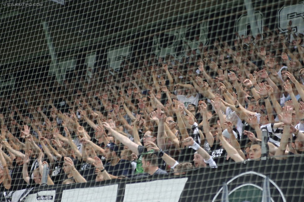 Sturm Graz - St. Poelten
Oesterreichische Fussball Bundesliga, 1. Runde, SK Sturm Graz - SKN St. Poelten, Stadion Liebenau Graz, 23.07.2017. 

Foto zeigt Fans von Sturm
