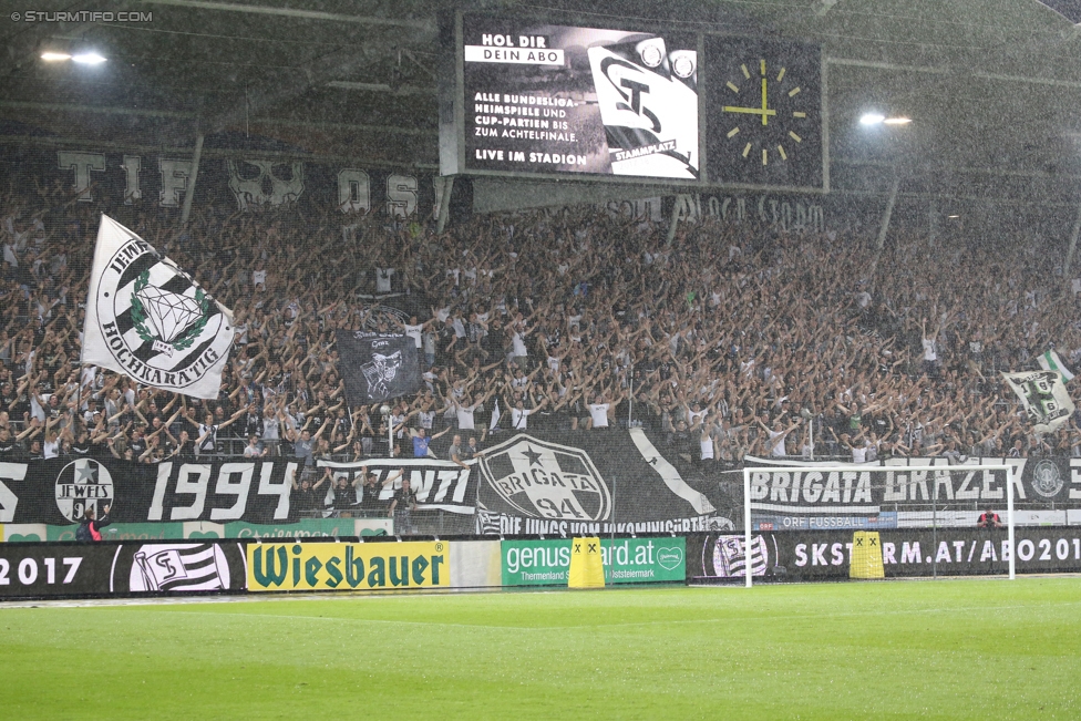 Sturm Graz - St. Poelten
Oesterreichische Fussball Bundesliga, 1. Runde, SK Sturm Graz - SKN St. Poelten, Stadion Liebenau Graz, 23.07.2017. 

Foto zeigt Fans von Sturm
