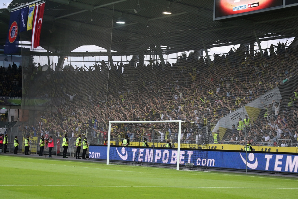 Sturm Graz - Fenerbahce
UEFA Europa League Qualifikation 3. Runde, SK Sturm Graz -  Fenerbahce Istanbul, Stadion Liebenau Graz, 27.07.2017. 

Foto zeigt Fans von Fenerbahce
