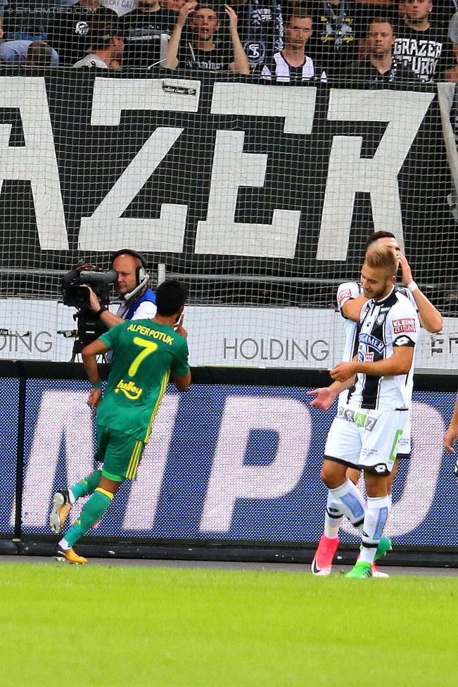 Sturm Graz - Fenerbahce
UEFA Europa League Qualifikation 3. Runde, SK Sturm Graz -  Fenerbahce Istanbul, Stadion Liebenau Graz, 27.07.2017. 

Foto zeigt Alper Potuk (Fenerbahce)
Schlüsselwörter: torjubel