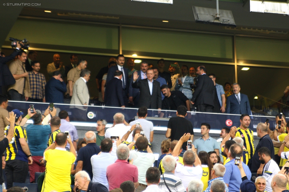 Fenerbahce - Sturm Graz
UEFA Europa League Qualifikation 3. Runde, Fenerbahce Istanbul - SK Sturm Graz, Suekrue Saracoglu Stadion Istanbul, 03.08.2017. 

Foto zeigt Recep Tayyip Erdogan (Staatspraesident Tuerkei)
