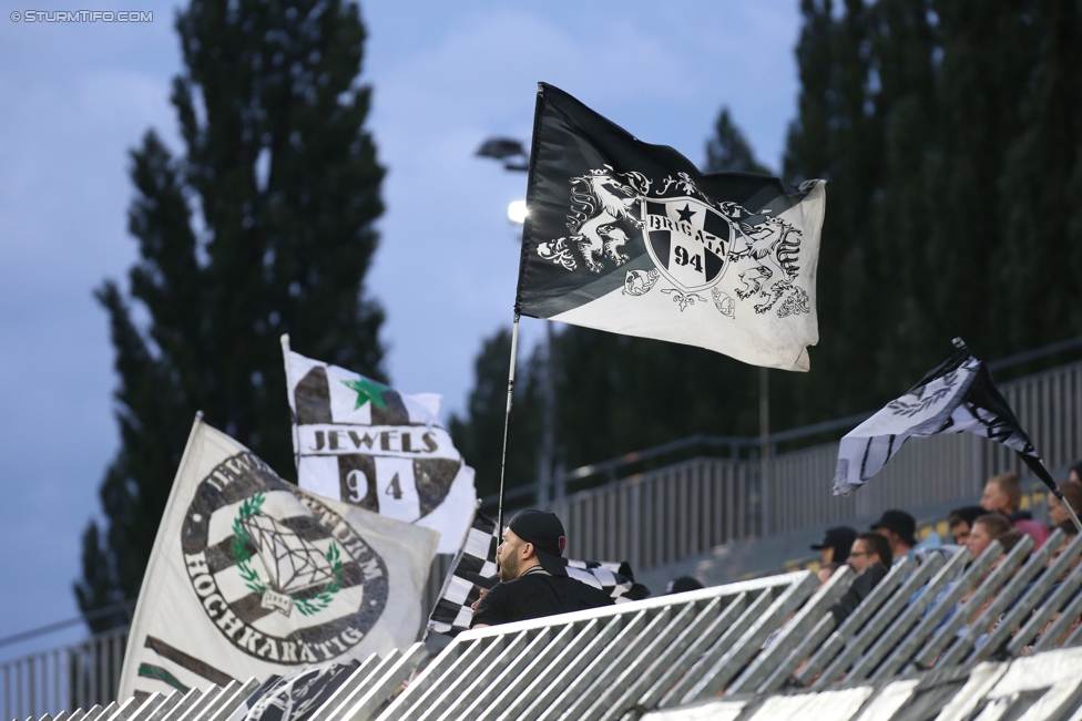 Mattersburg - Sturm Graz
Oesterreichische Fussball Bundesliga, 3. Runde, SV Mattersburg - SK Sturm Graz, Pappelstadion Mattersburg, 06.08.2017. 

Foto zeigt Fans von Sturm
