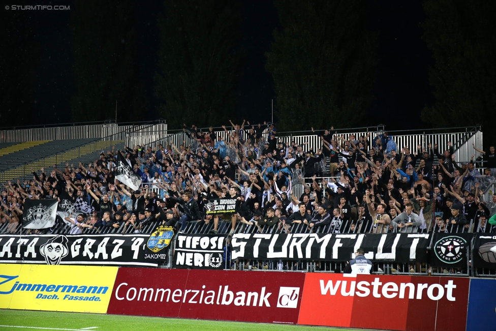 Mattersburg - Sturm Graz
Oesterreichische Fussball Bundesliga, 3. Runde, SV Mattersburg - SK Sturm Graz, Pappelstadion Mattersburg, 06.08.2017. 

Foto zeigt Fans von Sturm
