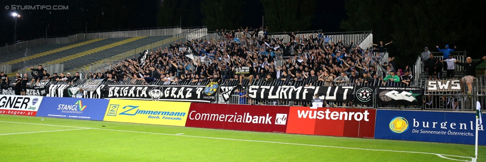 Mattersburg - Sturm Graz
Oesterreichische Fussball Bundesliga, 3. Runde, SV Mattersburg - SK Sturm Graz, Pappelstadion Mattersburg, 06.08.2017. 

Foto zeigt Fans von Sturm
