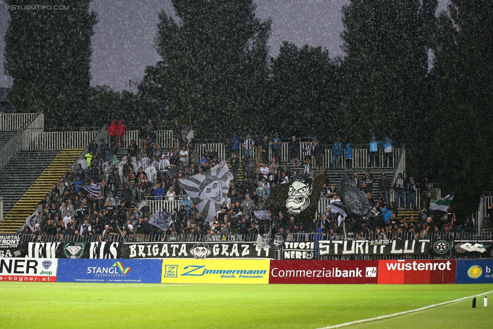 Mattersburg - Sturm Graz
Oesterreichische Fussball Bundesliga, 3. Runde, SV Mattersburg - SK Sturm Graz, Pappelstadion Mattersburg, 06.08.2017. 

Foto zeigt Fans von Sturm
