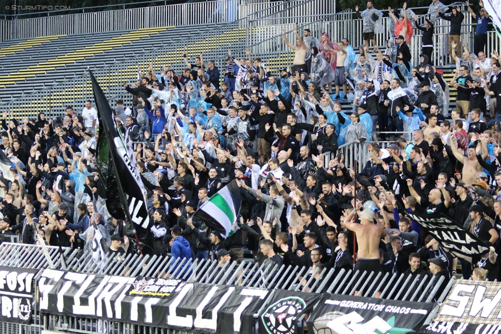 Mattersburg - Sturm Graz
Oesterreichische Fussball Bundesliga, 3. Runde, SV Mattersburg - SK Sturm Graz, Pappelstadion Mattersburg, 06.08.2017. 

Foto zeigt Fans von Sturm
