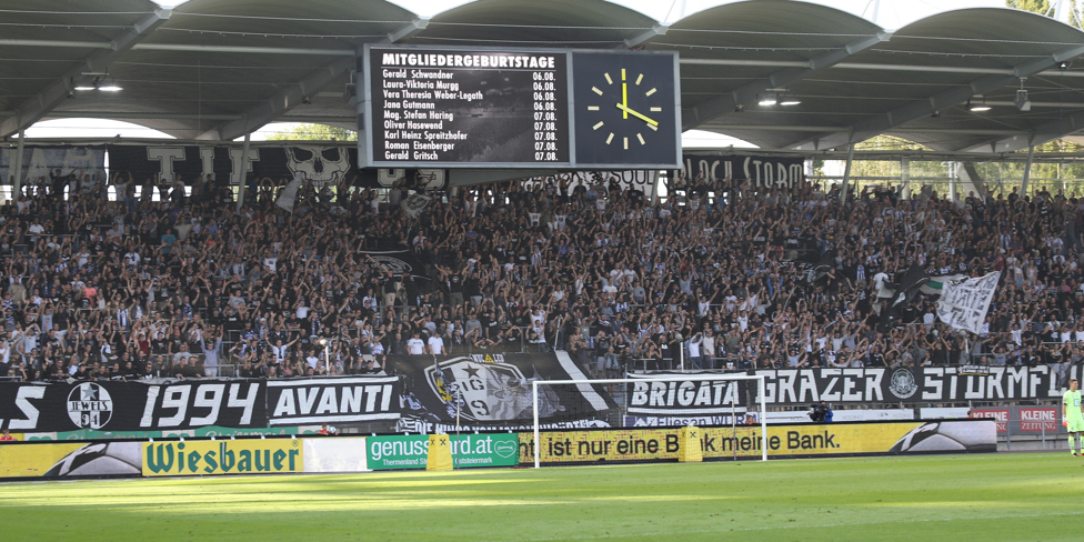 Sturm Graz - Wolfsberg
Oesterreichische Fussball Bundesliga, 4. Runde, SK Sturm Graz - Wolfsberger AC, Stadion Liebenau Graz, 12.08.2017. 

Foto zeigt Fans von Sturm
