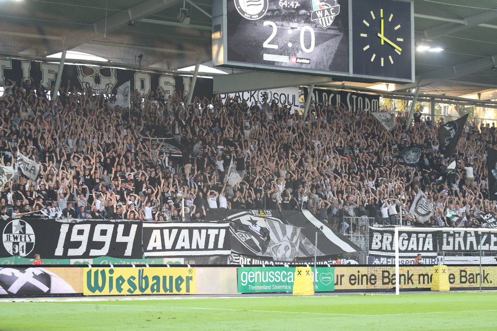 Sturm Graz - Wolfsberg
Oesterreichische Fussball Bundesliga, 4. Runde, SK Sturm Graz - Wolfsberger AC, Stadion Liebenau Graz, 12.08.2017. 

Foto zeigt Fans von Sturm
