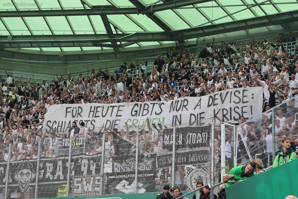 Rapid Wien - Sturm Graz
Oesterreichische Fussball Bundesliga, 5. Runde, SK Rapid Wien - SK Sturm Graz, Weststadion Wien, 19.08.2017. 

Foto zeigt Fans von Sturm mit einem Spruchband
