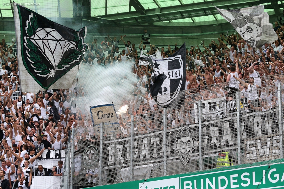 Rapid Wien - Sturm Graz
Oesterreichische Fussball Bundesliga, 5. Runde, SK Rapid Wien - SK Sturm Graz, Weststadion Wien, 19.08.2017. 

Foto zeigt Fans von Sturm
Schlüsselwörter: pyrotechnik