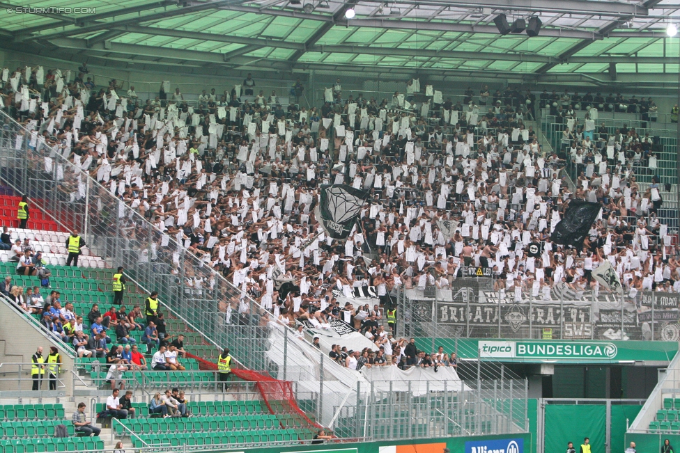 Rapid Wien - Sturm Graz
Oesterreichische Fussball Bundesliga, 5. Runde, SK Rapid Wien - SK Sturm Graz, Weststadion Wien, 19.08.2017. 

Foto zeigt Fans von Sturm
