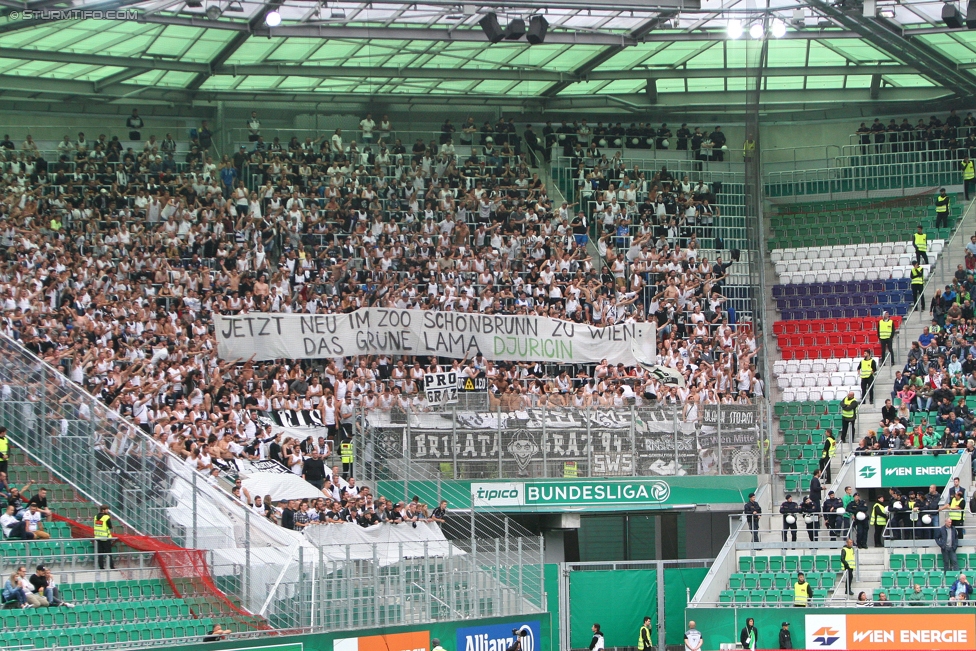 Rapid Wien - Sturm Graz
Oesterreichische Fussball Bundesliga, 5. Runde, SK Rapid Wien - SK Sturm Graz, Weststadion Wien, 19.08.2017. 

Foto zeigt Fans von Sturm mit einem Spruchband
