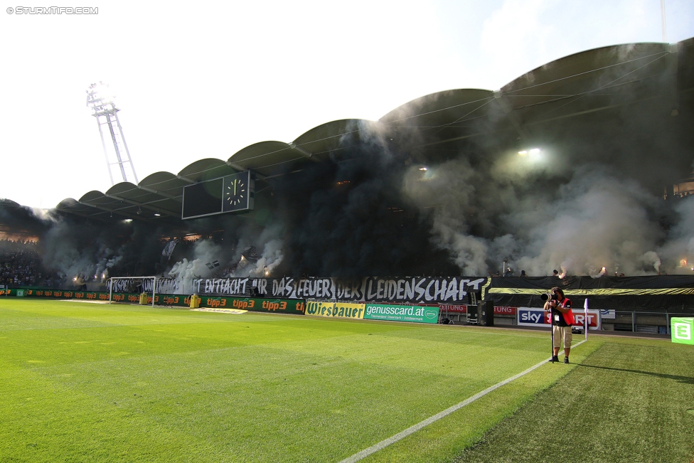 Sturm Graz - Salzburg
Oesterreichische Fussball Bundesliga, 6. Runde, SK Sturm Graz - FC RB Salzburg, Stadion Liebenau Graz, 27.08.2017. 

Foto zeigt Fans von Sturm mit einer Choreografie
Schlüsselwörter: pyrotechnik