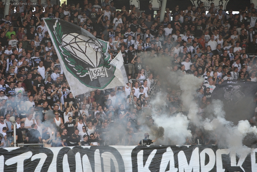 Sturm Graz - Salzburg
Oesterreichische Fussball Bundesliga, 6. Runde, SK Sturm Graz - FC RB Salzburg, Stadion Liebenau Graz, 27.08.2017. 

Foto zeigt Fans von Sturm mit einer Choreografie
Schlüsselwörter: pyrotechnik