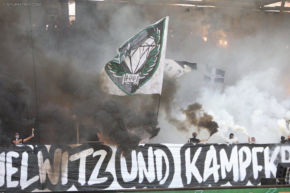 Sturm Graz - Salzburg
Oesterreichische Fussball Bundesliga, 6. Runde, SK Sturm Graz - FC RB Salzburg, Stadion Liebenau Graz, 27.08.2017. 

Foto zeigt Fans von Sturm mit einer Choreografie
Schlüsselwörter: pyrotechnik