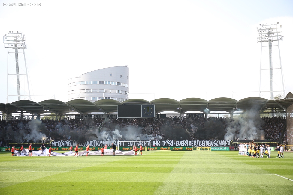 Sturm Graz - Salzburg
Oesterreichische Fussball Bundesliga, 6. Runde, SK Sturm Graz - FC RB Salzburg, Stadion Liebenau Graz, 27.08.2017. 

Foto zeigt Fans von Sturm mit einer Choreografie
Schlüsselwörter: pyrotechnik