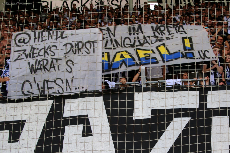 Sturm Graz - Salzburg
Oesterreichische Fussball Bundesliga, 6. Runde, SK Sturm Graz - FC RB Salzburg, Stadion Liebenau Graz, 27.08.2017. 

Foto zeigt Fans von Sturm mit einem Spruchband
