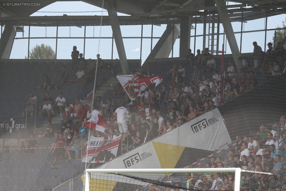 Sturm Graz - Salzburg
Oesterreichische Fussball Bundesliga, 6. Runde, SK Sturm Graz - FC RB Salzburg, Stadion Liebenau Graz, 27.08.2017. 

Foto zeigt Fans von Salzburg
