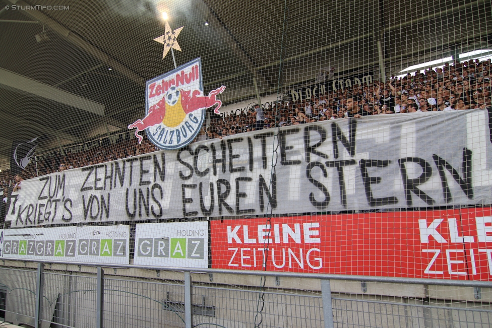 Sturm Graz - Salzburg
Oesterreichische Fussball Bundesliga, 6. Runde, SK Sturm Graz - FC RB Salzburg, Stadion Liebenau Graz, 27.08.2017. 

Foto zeigt Fans von Sturm mit einem Spruchband
