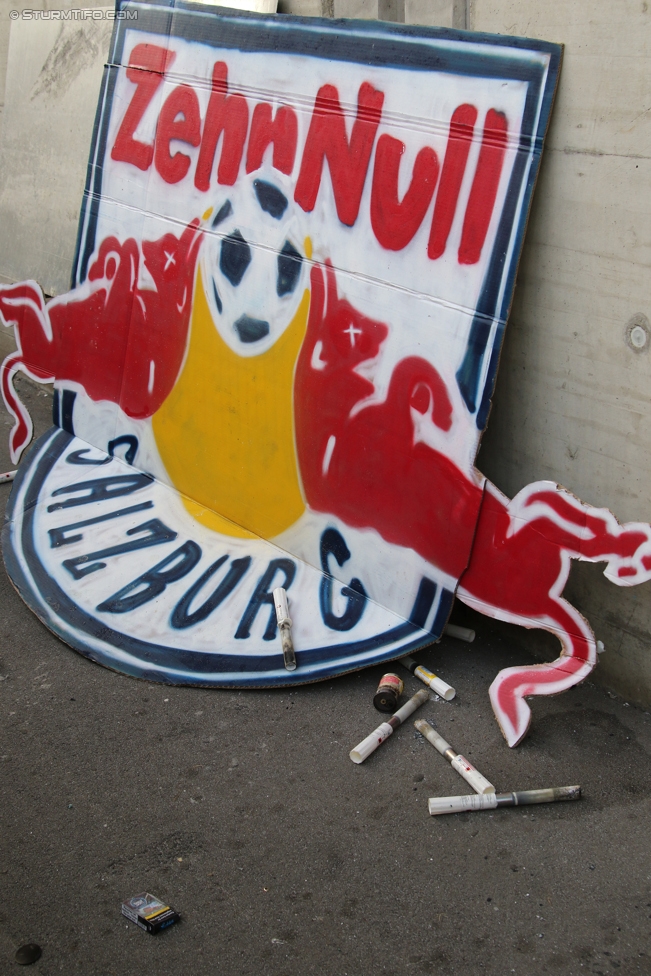 Sturm Graz - Salzburg
Oesterreichische Fussball Bundesliga, 6. Runde, SK Sturm Graz - FC RB Salzburg, Stadion Liebenau Graz, 27.08.2017. 

Foto zeigt Fans von Sturm mit einem Spruchband
