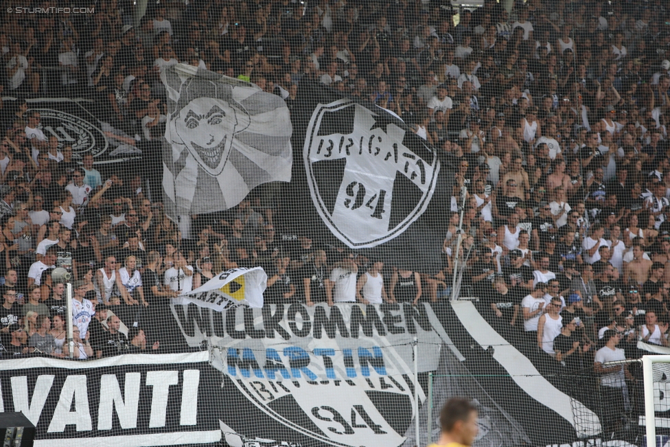 Sturm Graz - Salzburg
Oesterreichische Fussball Bundesliga, 6. Runde, SK Sturm Graz - FC RB Salzburg, Stadion Liebenau Graz, 27.08.2017. 

Foto zeigt Fans von Sturm mit einem Spruchband
