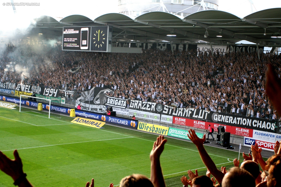 Sturm Graz - Salzburg
Oesterreichische Fussball Bundesliga, 6. Runde, SK Sturm Graz - FC RB Salzburg, Stadion Liebenau Graz, 27.08.2017. 

Foto zeigt Fans von Sturm mit einer Choreografie
Schlüsselwörter: pyrotechnik